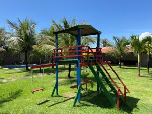 Area permainan anak di Flat Praia da Taíba - com vista Mar