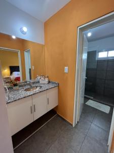 Koupelna v ubytování El Marqués Apart