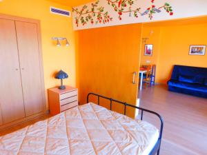 Posteľ alebo postele v izbe v ubytovaní GMID IMMO A222 Gregal Piso 2 habitaciones, parking y piscina