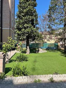 Jardín al aire libre en Cucchiari Suite 1B