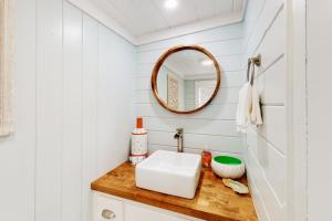 Jewel's Cottage 욕실 사진 5개 이상