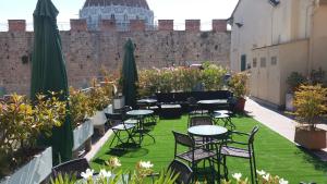 Vonkajšia záhrada v ubytovaní Hotel Il Giardino