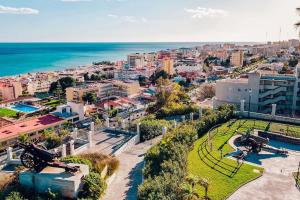 Bazén v ubytovaní Cozy Holiday Studio Palmeras - WiFi, AC, Pool alebo v jeho blízkosti