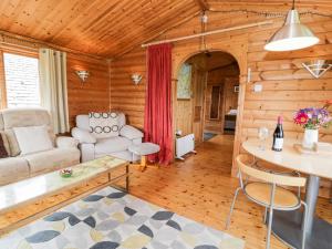 Zona d'estar a Snowdon Vista Cabin
