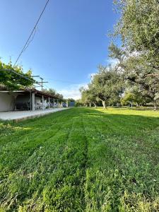 Fotografie z fotogalerie ubytování Ktima Karamouzis v destinaci Petalidhion