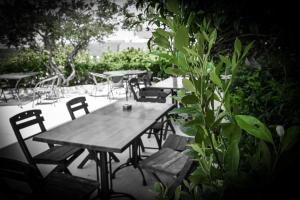 A garden outside Nymph