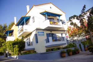 Gallery image of Enalion Studios in Koumeika