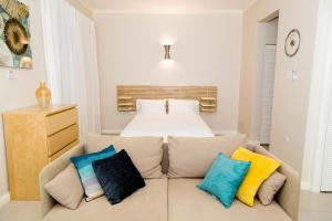 Letto o letti in una camera di Choose To Be Happy at EI8HT! - Super Studios and Penthouse Apartment