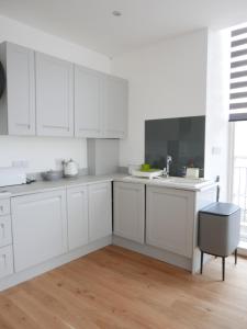 Kuchyň nebo kuchyňský kout v ubytování SeaViewApartment + 11 fotografií