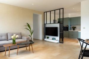 TV a/nebo společenská místnost v ubytování Ros Solis Luxure House