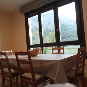 Nespecifikovaný výhled na hory nebo výhled na hory při pohledu z apartmánu