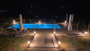 The swimming pool at or close to Agriturismo con cucina Il Favaio