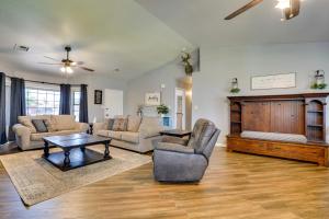 Afbeelding uit fotogalerij van Pet-Friendly Safford Vacation Rental with Pool! in Safford