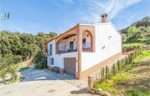 The building in which the holiday home is located