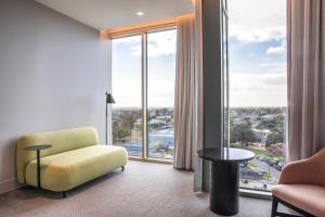 Posezení v ubytování Holiday Inn Werribee by IHG