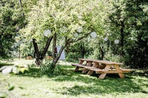 Κήπος έξω από το TinyParks Eiland Tiengemeten