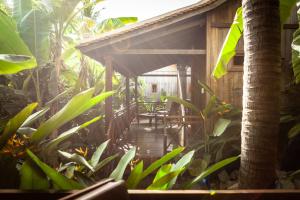 Aed väljaspool majutusasutust Authentic Khmer Village Resort