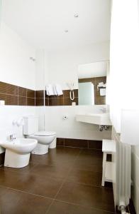 Koupelna v ubytování Hotel Isasa