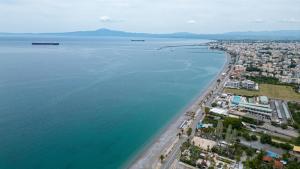 Gallery image of Planet Seaside Apartments in Kalamata +56 photos