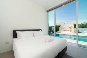 Bazén v ubytování The Stay Huahin - Luxury Private Pool Villa nebo v jeho okolí