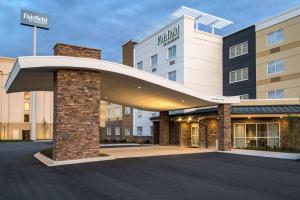 una representación del frente de un hotel en Fairfield Inn & Suites by Marriott Hickory, en Hickory