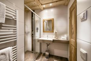 Vannituba majutusasutuses FIRSTpeak Chalets