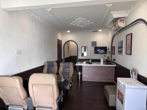 TV a/nebo společenská místnost v ubytování RV @ U GARDEN STAY