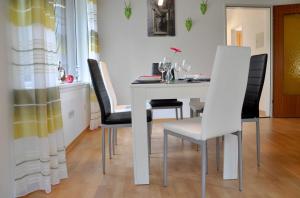 Fotografie z fotogalerie ubytování Ferienwohnung Sperlingslust v destinaci Bad Bevensen + 13 fotografií