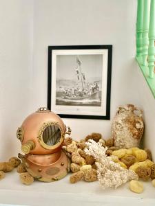 Fotografie z fotogalerie ubytování “Athenas” Neoclassic Harbour View Apartment v destinaci Symi