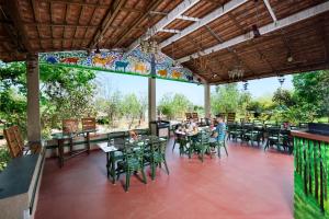 Restaurace v ubytování Tathastu Kanha