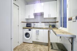 Kuchnia lub aneks kuchenny w obiekcie Atocha Station - Apartamento de 2 dormitorios
