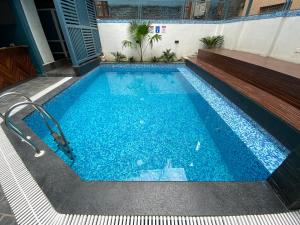 Kolam renang di atau dekat dengan Alobar1000 Hostel