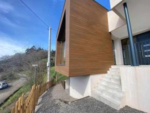 a house with a staircase on the side of it at Casa en Aldea 20 in Sales