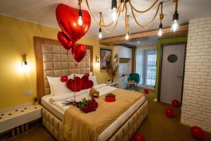 Кровать или кровати в номере Razelm Luxury Resort