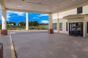 an empty parking lot in a building with columns at Quality Inn Jefferson at I-85 in Jefferson