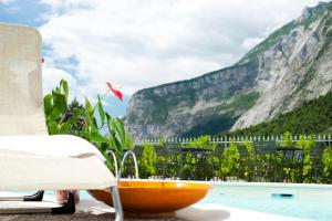 Pemandangan gunung umum atau pemandangan gunung yang diambil dari hotel