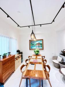 Una cocina o zona de cocina en 聚一夏民宿