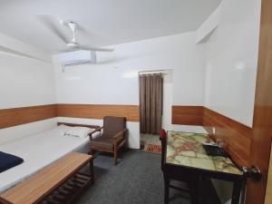 Ένα ή περισσότερα κρεβάτια σε δωμάτιο στο Hotel Shahin residential +34 φωτογραφίες