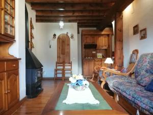 Kuchyň nebo kuchyňský kout v ubytování Apartamento amplio y con jardín Cosmos 1