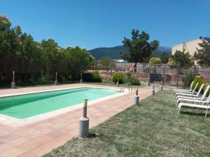 Swimming pool sa o malapit sa Hotel Restaurante Comendador Añon de Moncayo