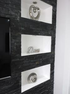 Certifikát, hodnocení, plakát nebo jiný dokument vystavený v ubytování Beautiful 3 bedroom home with large garden 35 mins to Glasgow & Edinburgh