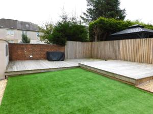 Zahrada ubytování Beautiful 3 bedroom home with large garden 35 mins to Glasgow & Edinburgh