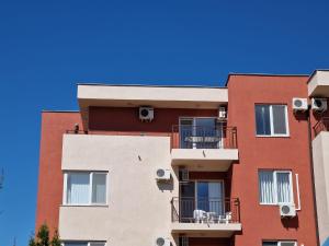 Balkón nebo terasa v ubytování Holiday Golf, Sunny Beach, 2 bed apartment