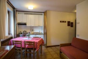 A kitchen or kitchenette at Residence Valfurva