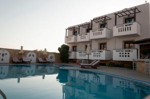 Bazén v ubytování Arkasa Bay Hotel nebo v jeho okolí