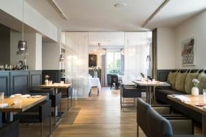 Istumisnurk majutusasutuses Genusshotel Krone & Roadtrips bei Basel