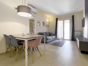 Gallery image of Bouganville House in Follonica