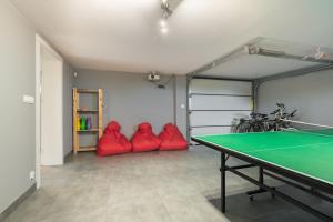 Tenis stołowy w obiekcie Mazurskie Wille lub pobliżu