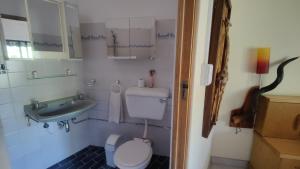 Maison Ambre Guesthouse tesisinde bir banyo