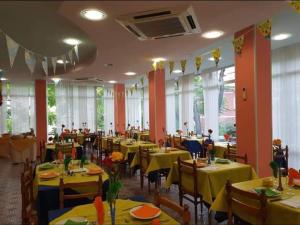 Restaurace v ubytování Albergo Rita